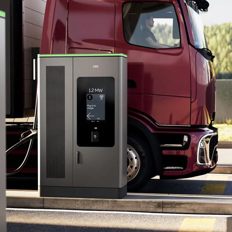 ABB EV-Ladestation für Lkw, mit Schwerpunkt auf eMobility und der Zukunft von Mobilitätslösungen im Transportwesen.